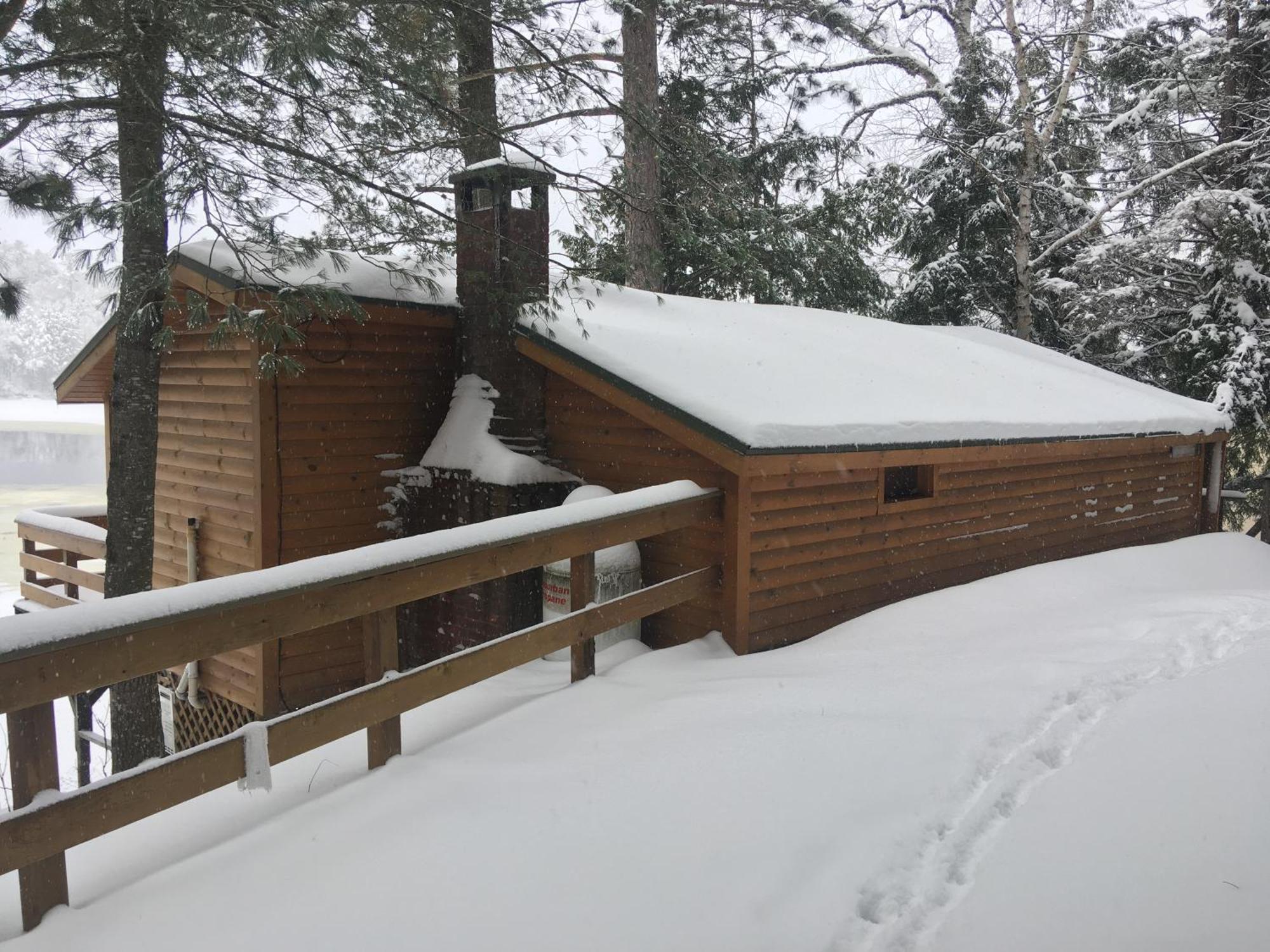 Motel Long Lake And Cottages エクステリア 写真