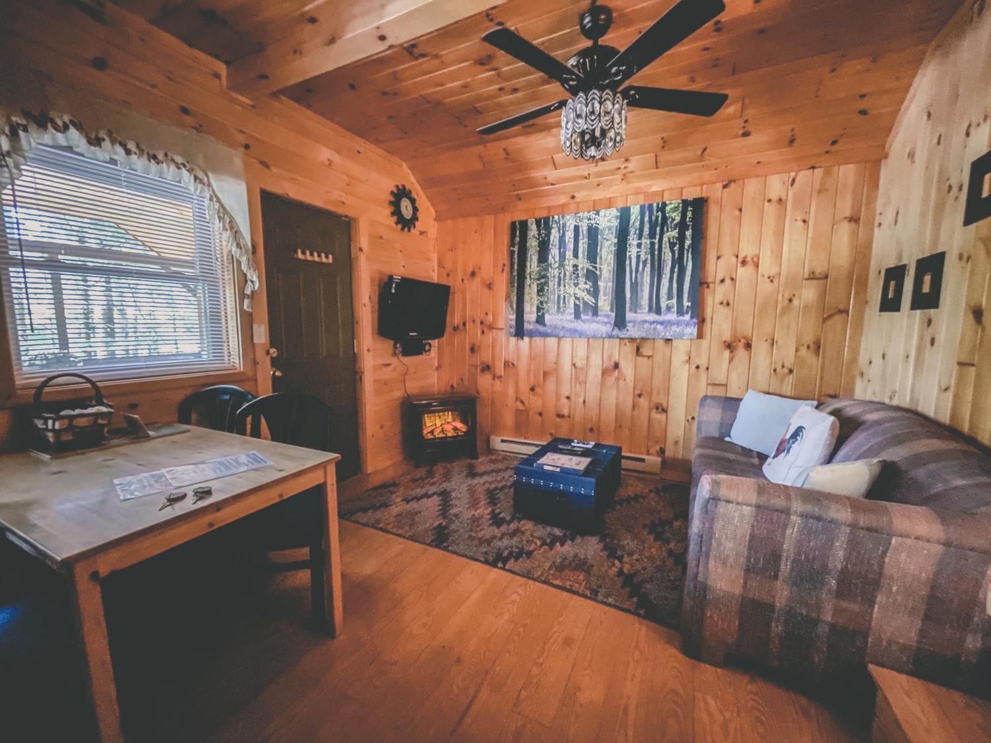 Motel Long Lake And Cottages 部屋 写真
